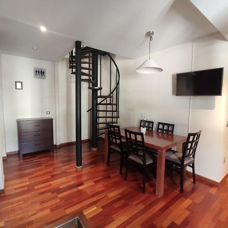 Apartamento Montes De วิลยานัว ภายนอก รูปภาพ