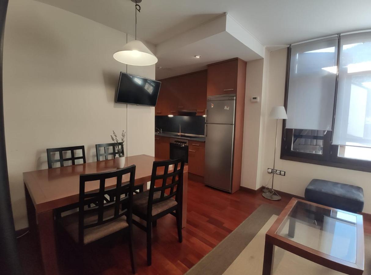 Apartamento Montes De วิลยานัว ภายนอก รูปภาพ